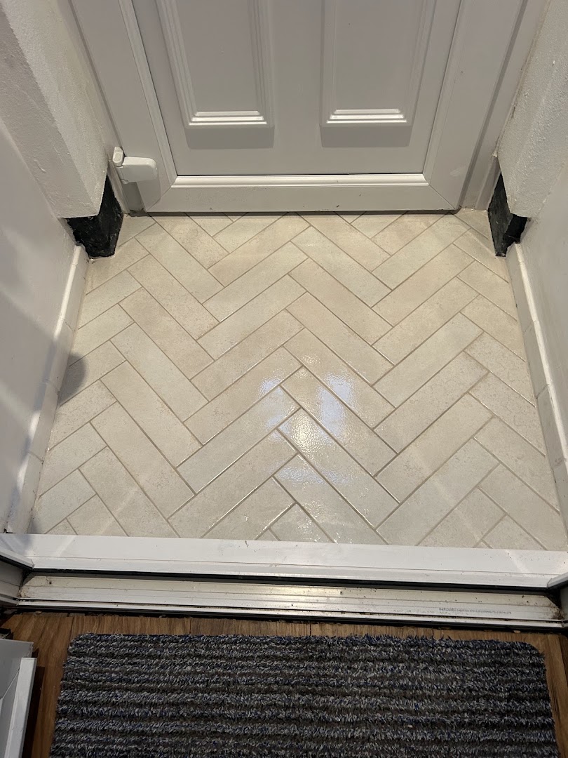 Mr Tiler — Photos 9